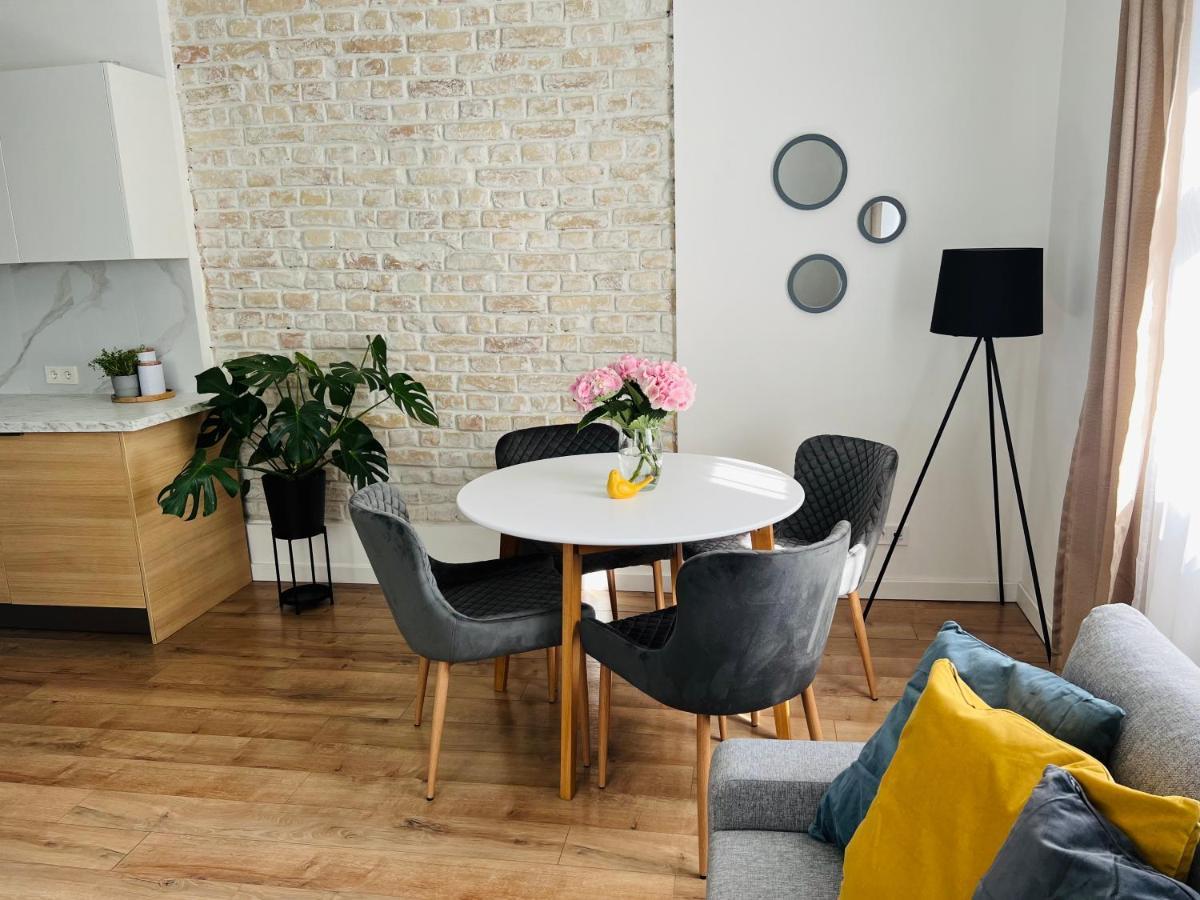 The Right Coast Apartment With Free Private Parking Riga Exterior photo